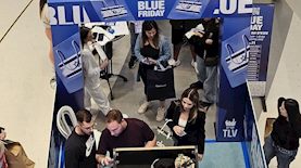 בלו פריידי בקניון TLV, צילום: טל איז'ק